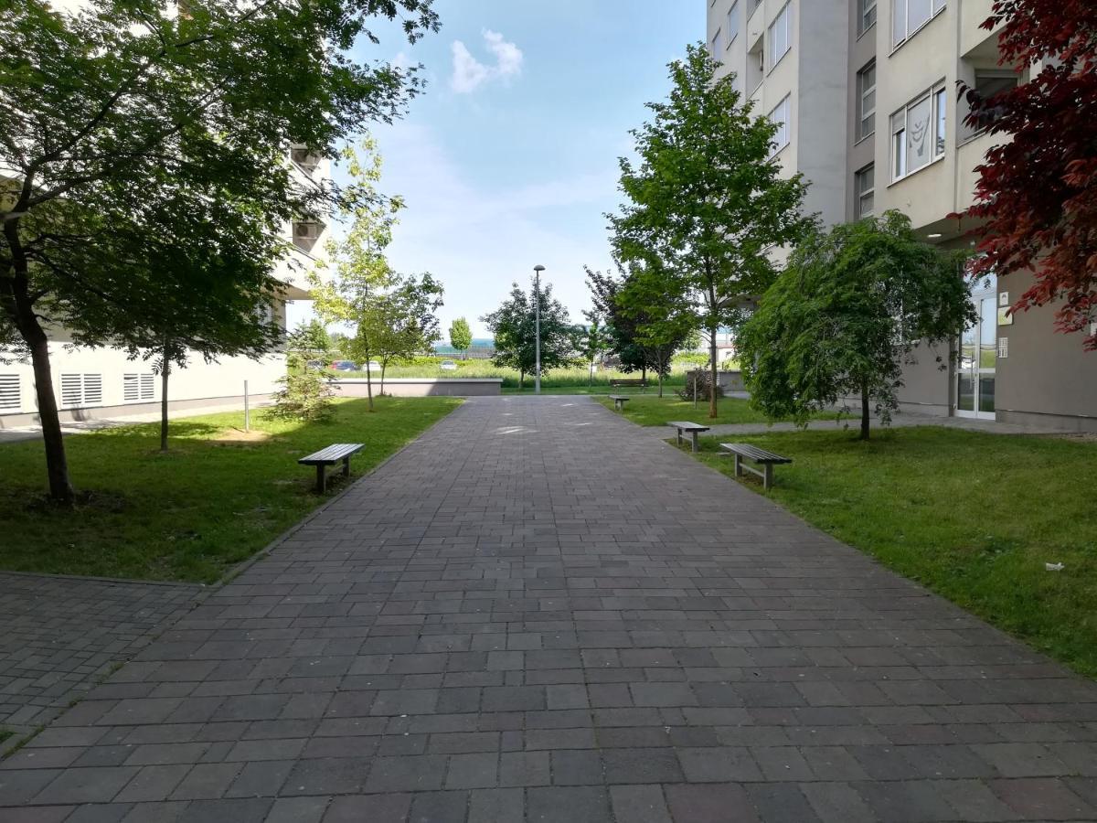 Apartments Dora Zagreb Exterior photo